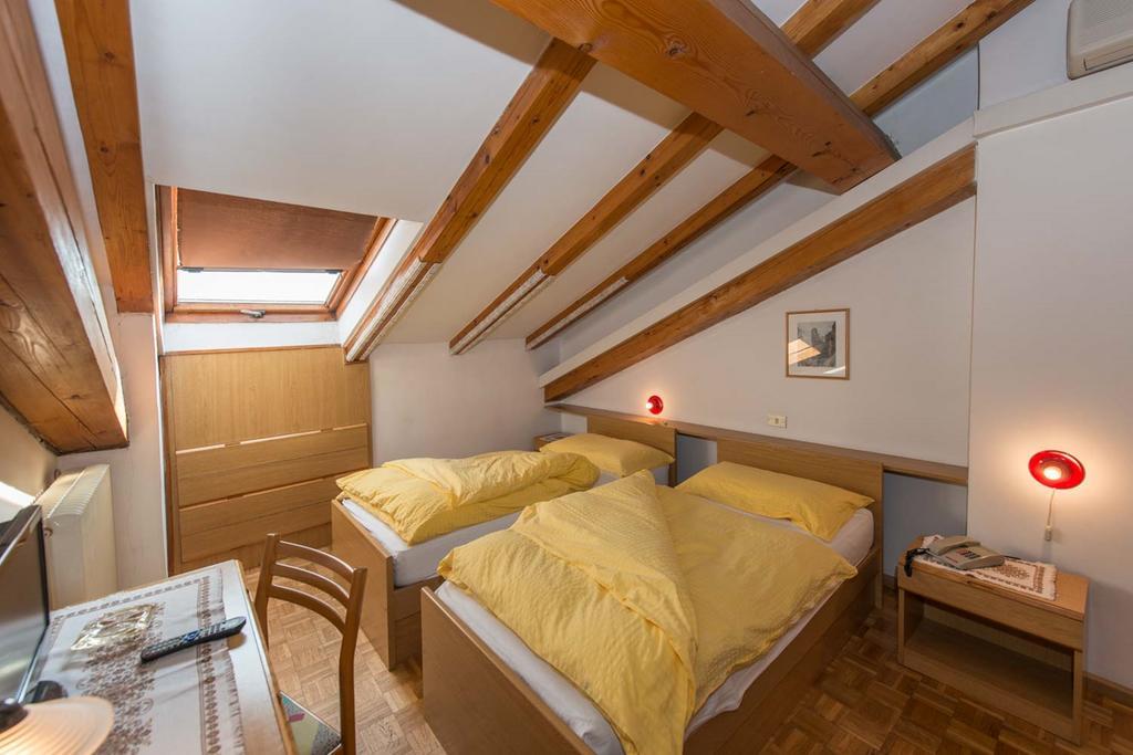 Albergo Antica Rosa Levico Terme Exterior foto